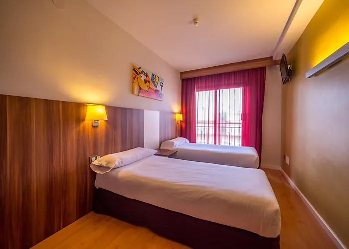 Golden Avenida Family Suites 4*